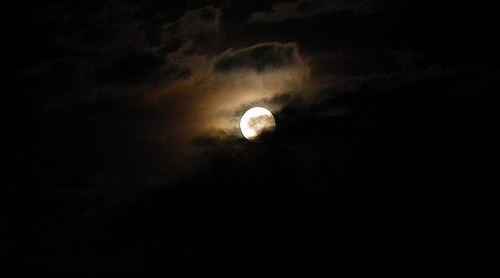 moon_rumipost071711